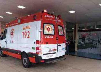 Troca de tiros deixa porteiro de escola ferido, em Mangabeira