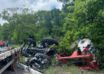 Motorista de trator morre em acidente com caminhão, na BR-101, em Alhandra