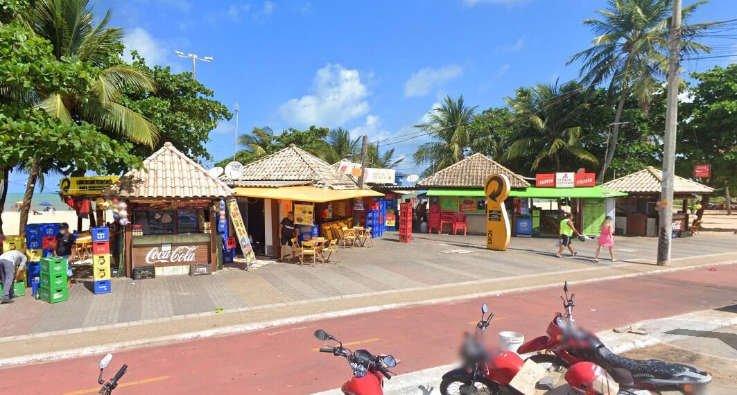 Banheiros de quiosques na orla de João Pessoa são de uso público e promotora alerta: “denuncie quem cobra taxa para uso”