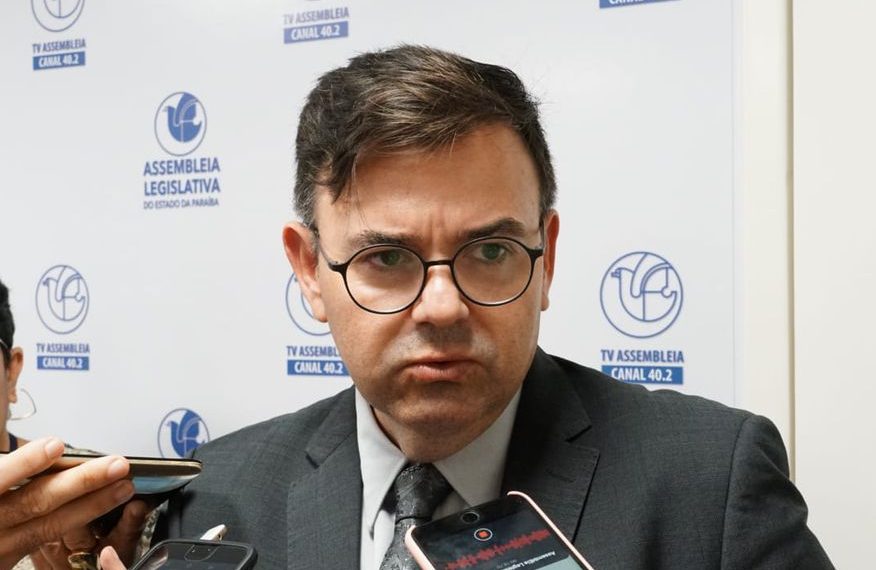 Raniery Paulino assume vaga na Câmara Federal de olho nas eleições para a prefeitura de Guarabira