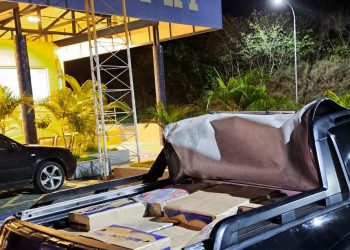 PRF prende foragido da Justiça e apreende carga de queijos sem nota fiscal