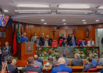 Cícero Lucena abre os trabalhos legislativos da Câmara Municipal e anuncia a construção em cinco meses do Hospital Dia