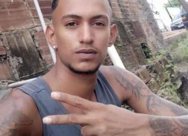Homem é perseguido por criminosos e executado com tiros na cabeça, no Geisel