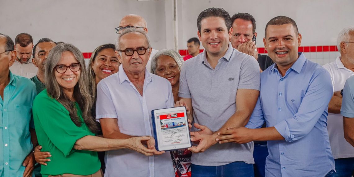 Chuva com fortes ventos provocam quedas de árvores, telhados e deixa prejuízo em JP