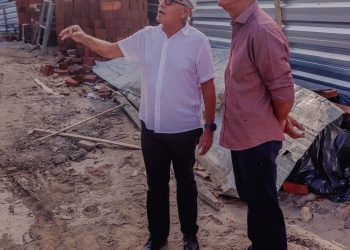 Cícero Lucena inspeciona obras do primeiro Hospital Veterinário de João Pessoa e projeta entrega até junho