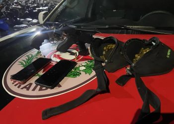 PM apreende armas com dupla acusada de homicídios em Bayeux