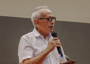 Cícero Lucena autoriza obras de pavimentação, com infraestrutura completa, em 15 ruas de oito bairros da Capital