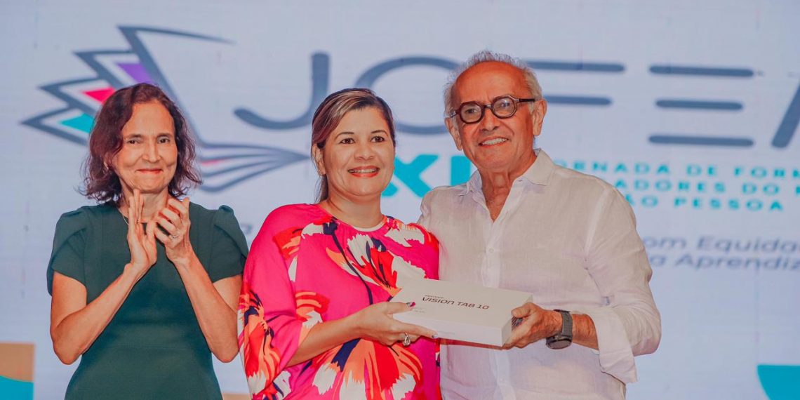 Durante abertura da 12ª Jofem, Cícero Lucena celebra avanços da Educação Municipal e projeta mais conquistas