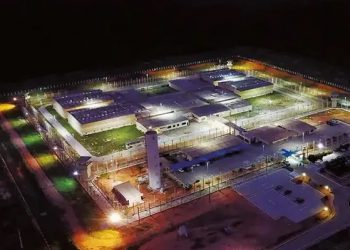 PRF reforça segurança no Sertão e monta barreiras após fuga em presídio federal