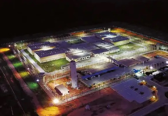 PRF reforça segurança no Sertão e monta barreiras após fuga em presídio federal