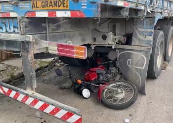 Motociclista fica ferido após ser arrastado por caminhão em João Pessoa