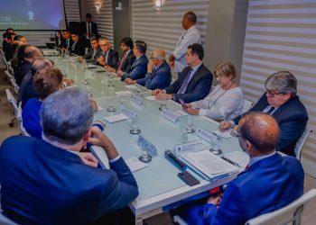 Cícero Lucena assina Termo de Cooperação com TJPB que prevê execução fiscal de dívidas tributárias