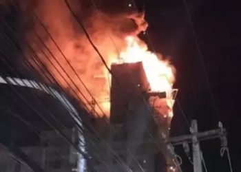 Vídeo mostra incêndio que atingiu edifício em área nobre de Recife