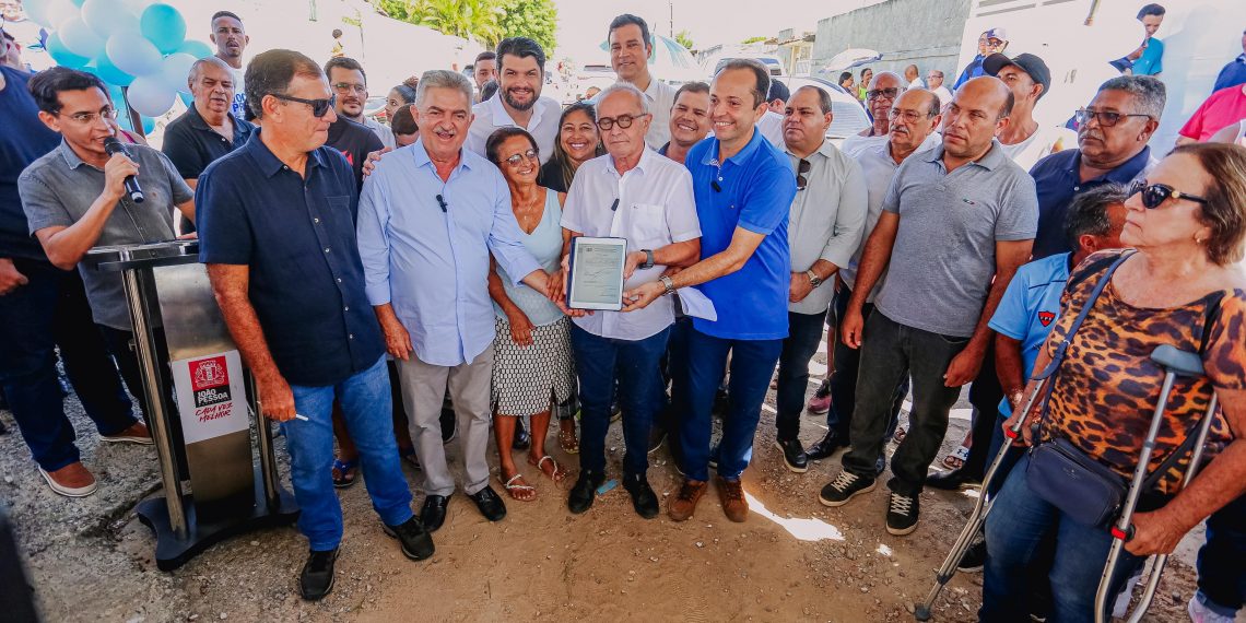 Cícero Lucena autoriza pavimentação em nove ruas do Jardim Veneza e Bairro das Indústrias