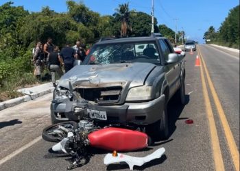 Jovem morre após ser atropelada por caminhonete e arrastada por mais de 10 metros, na PB 008