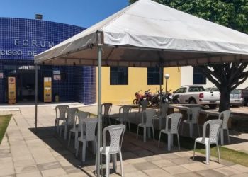 Médico é preso suspeito de agredir ex-mulher após audiência de divórcio no Sertão