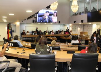 Março Mulher: ALPB debate “caminhos para romper o ciclo da violência”