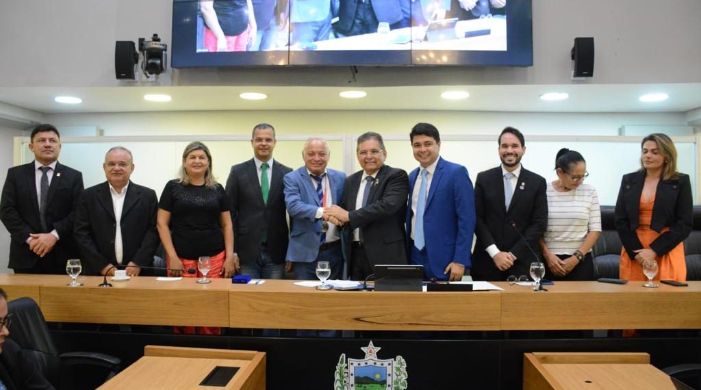 ALPB concede medalha Epitácio Pessoa ao presidente da CBPA Abrão Lincoln