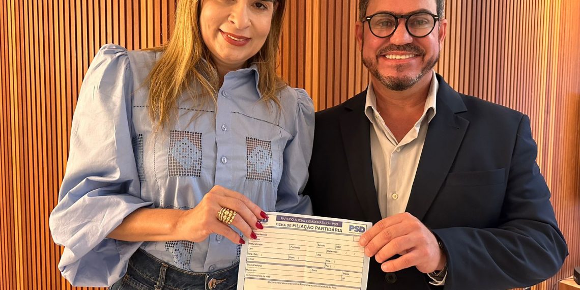 Senadora Daniella Ribeiro dá as boas-vindas ao vereador Dinho, que se filia ao PSD-PB