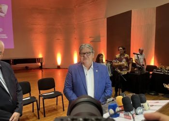 João é a favor da desoneração da folha de pagamento e discorda do governo por judicializacão do tema