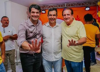 Leo Bezerra participa de ato de filiações em Santa Rita e fortalece base do PSB às eleições