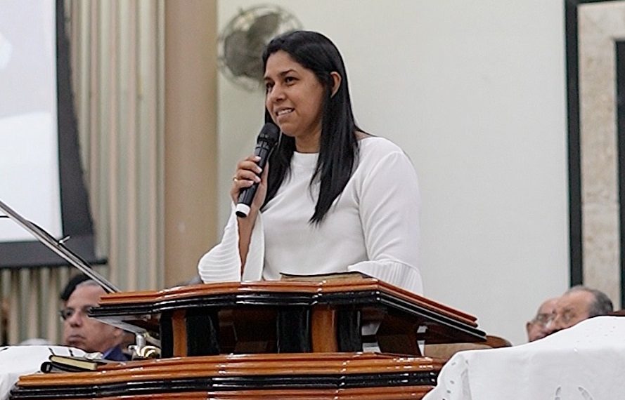 Felipe Leitão anuncia licença e Lucinha Lima assumirá vaga na ALPB