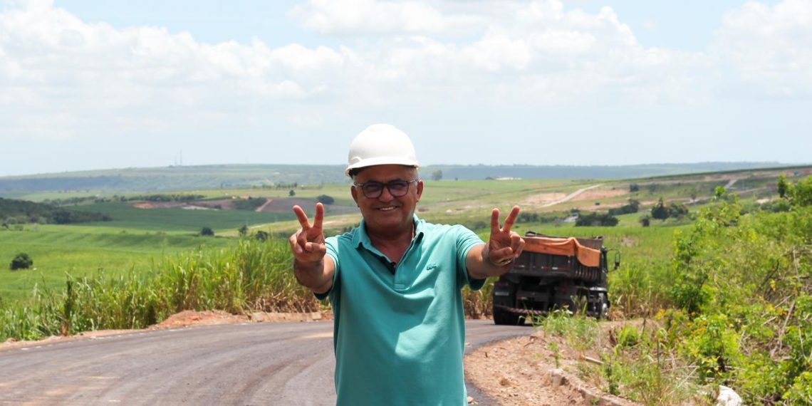 Ba Barros transforma Pedras de Fogo num canteiro de obras