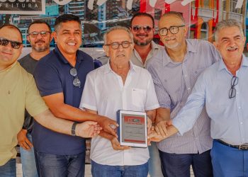 Cícero autoriza reforma do Mercado do Bairro dos Estados e anuncia R$ 92 milhões para recuperação de espaços públicos