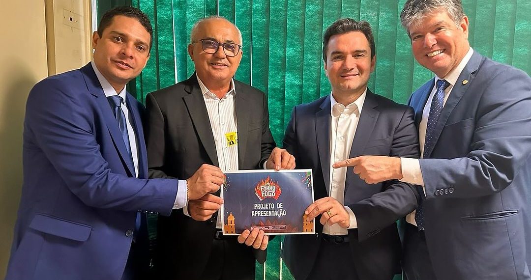 Em Brasília, Ba Barros apresenta projetos de Pedras de Fogo ao ministro do Turismo