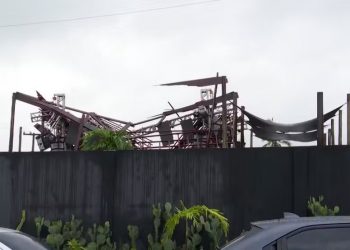 Estrutura de casa de shows desaba em João Pessoa durante festa e deixa dezenas de feridos