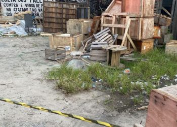 Homem é morto em loja de pallets da família, no Jardim Veneza