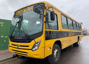 Empresa cobra mais de R$ 360 mil da prefeitura de Nova Olinda pormcompra de ônibus escolas