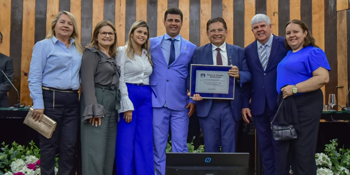Adriano Galdino recebe Título de Cidadão Itabaianense