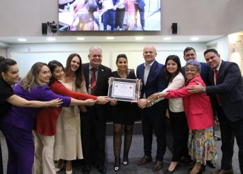 ALPB concede cidadania paraibana e medalha Epitácio Pessoa a advogada Ceres Rabello