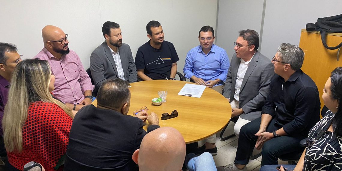Em reunião com secretário Janildo Silva, Amidi reforça papel da mídia digital na Comunicação Institucional