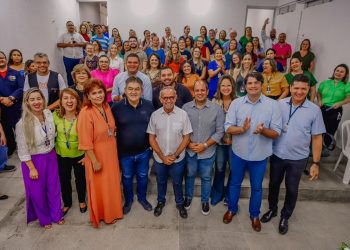 Prefeito agradece profissionais do ICV pela conquista dos selos Amigos da Criança e da Mulher, além de Segurança do Paciente