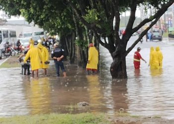 Em apenas 12 horas, chove em João Pessoa mais da metade do volume esperado para todo o mês de maio
