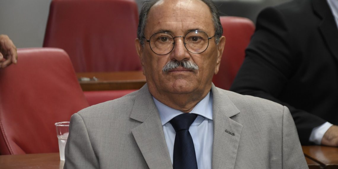 Prefeito decreta luto de três dias e dá nome do vereador Professor Gabriel a escola municipal