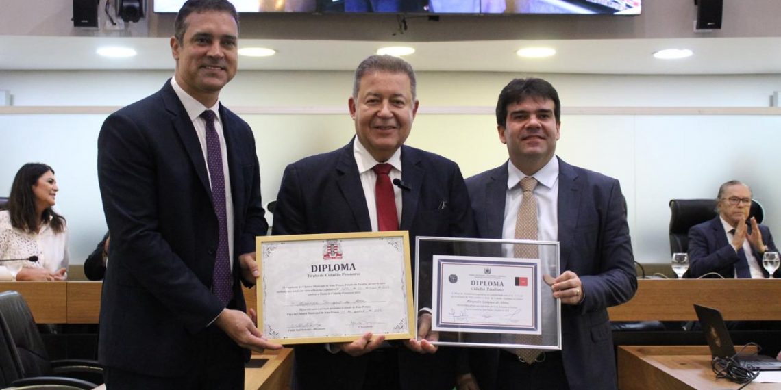 ALPB concede título de cidadania paraibana ao presidente da FBHA Alexandre Sampaio