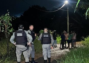 IMAGEM FORTE: Corpo com marcas de violência encontrado Alto do Mateus em João Pessoa