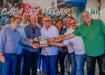 Prefeito autoriza a construção do novo Mercado de Oitizeiro e destaca investimento de R$ 70 milhões nos espaços públicos de comércio na Capital