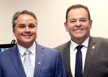 “Foguete não dá ré”, diz André Amaral sobre candidatura de Efraim Filho ao Governo do Estado