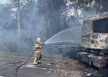 Morre caminhoneiro que teve 100% do corpo queimado em acidente na PB
