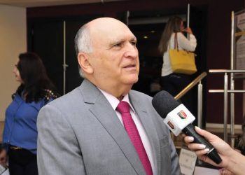 ALPB aprova PEC que permite presidente do TCE-PB assumir Prefeitura de João Pessoa