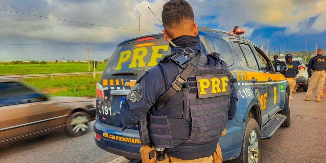 Mulher morre em acidente na BR-230, em Patos, Sertão da Paraíba