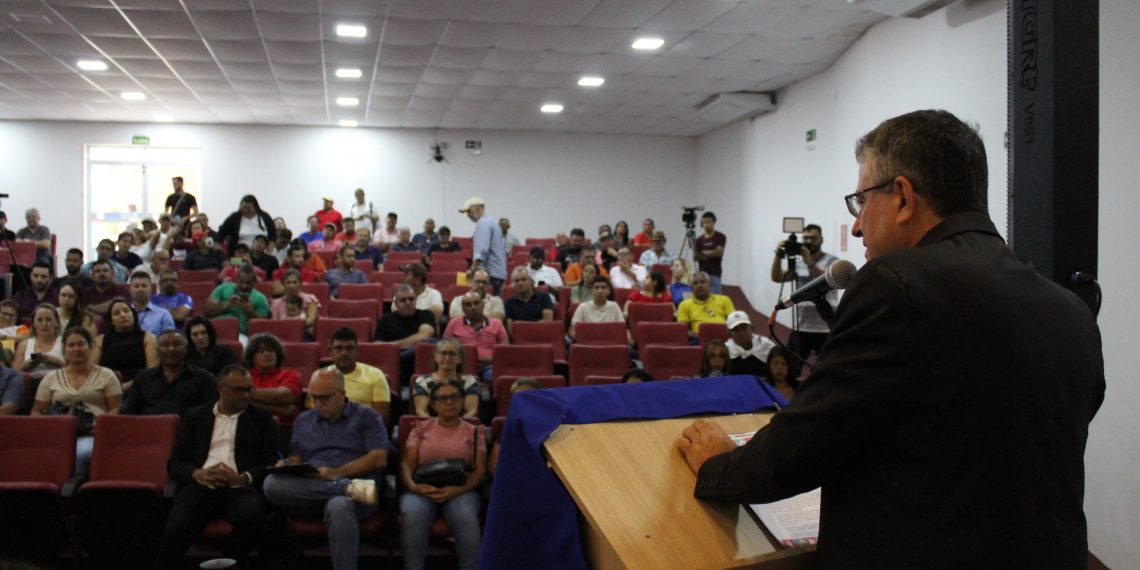 ALPB debate acesso à água na região do Cariri durante audiência pública em Sumé