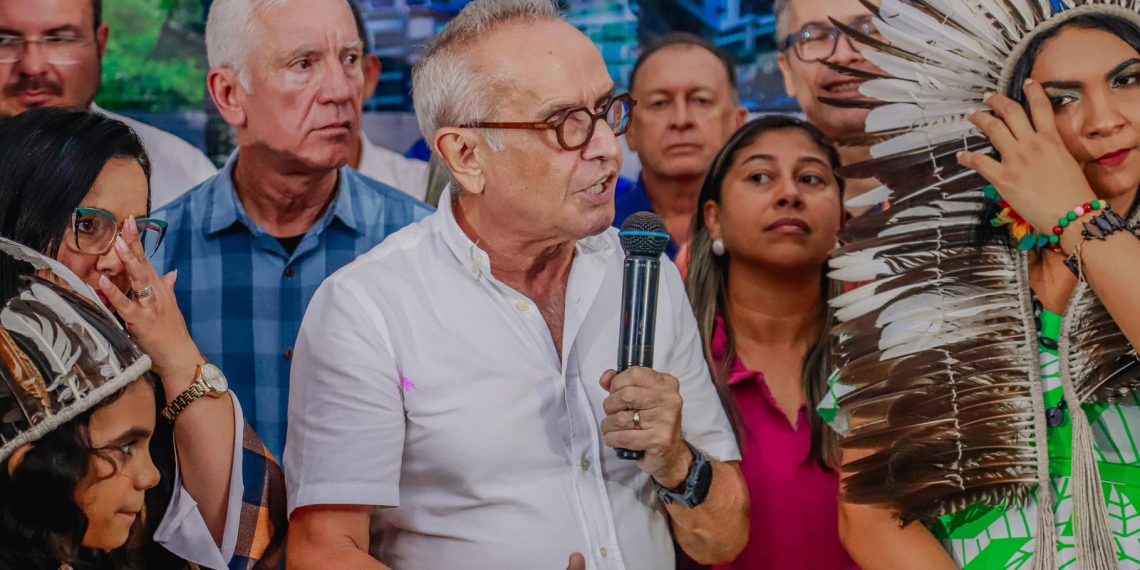 Prefeito entrega Praça da Índia e projeta pavimentação de todas as ruas do Cuiá