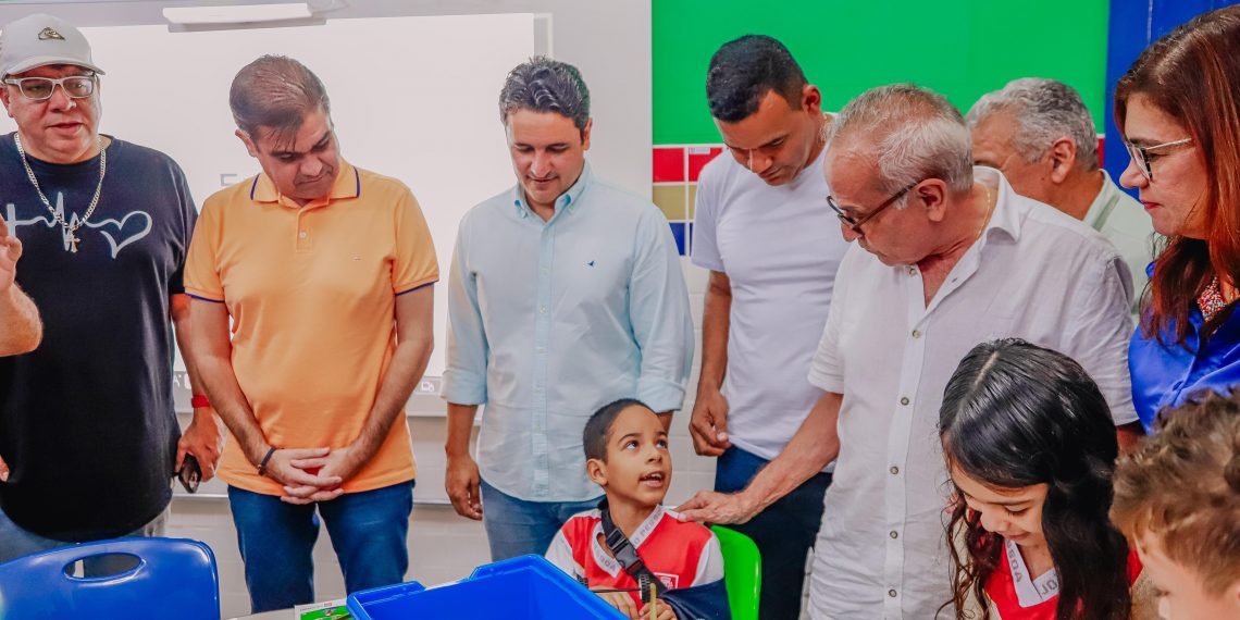 Prefeito entrega USF Vista Alegre, a primeira de dez que estão sendo construídas do zero