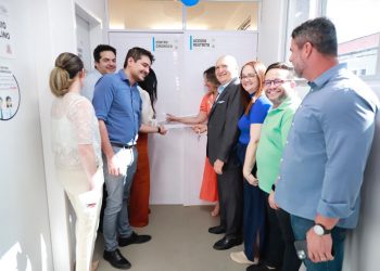 Prefeito em exercício recebe crianças de João Pessoa que estudam no Balé Bolshoi