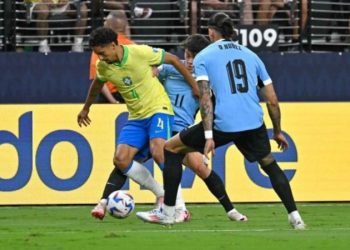 Uruguai ganha do Brasil nos pênaltis e enfrentará a Colômbia na Semifinal